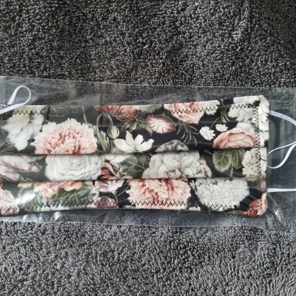 "Flowers VII" style Face Mask  - Adult Size - Picture 3 of 3